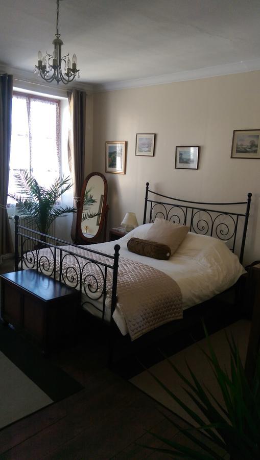 Bed and Breakfast Vingt Grand Rue Champagne-Mouton Экстерьер фото