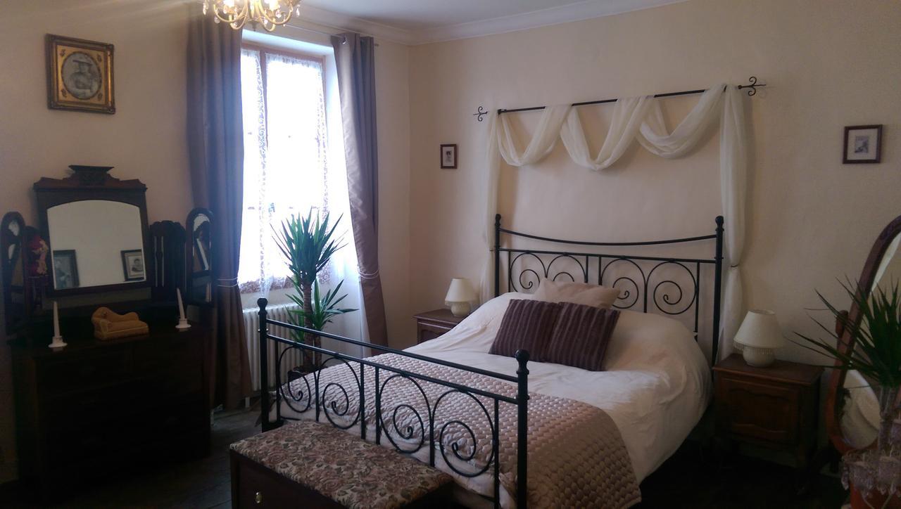 Bed and Breakfast Vingt Grand Rue Champagne-Mouton Экстерьер фото