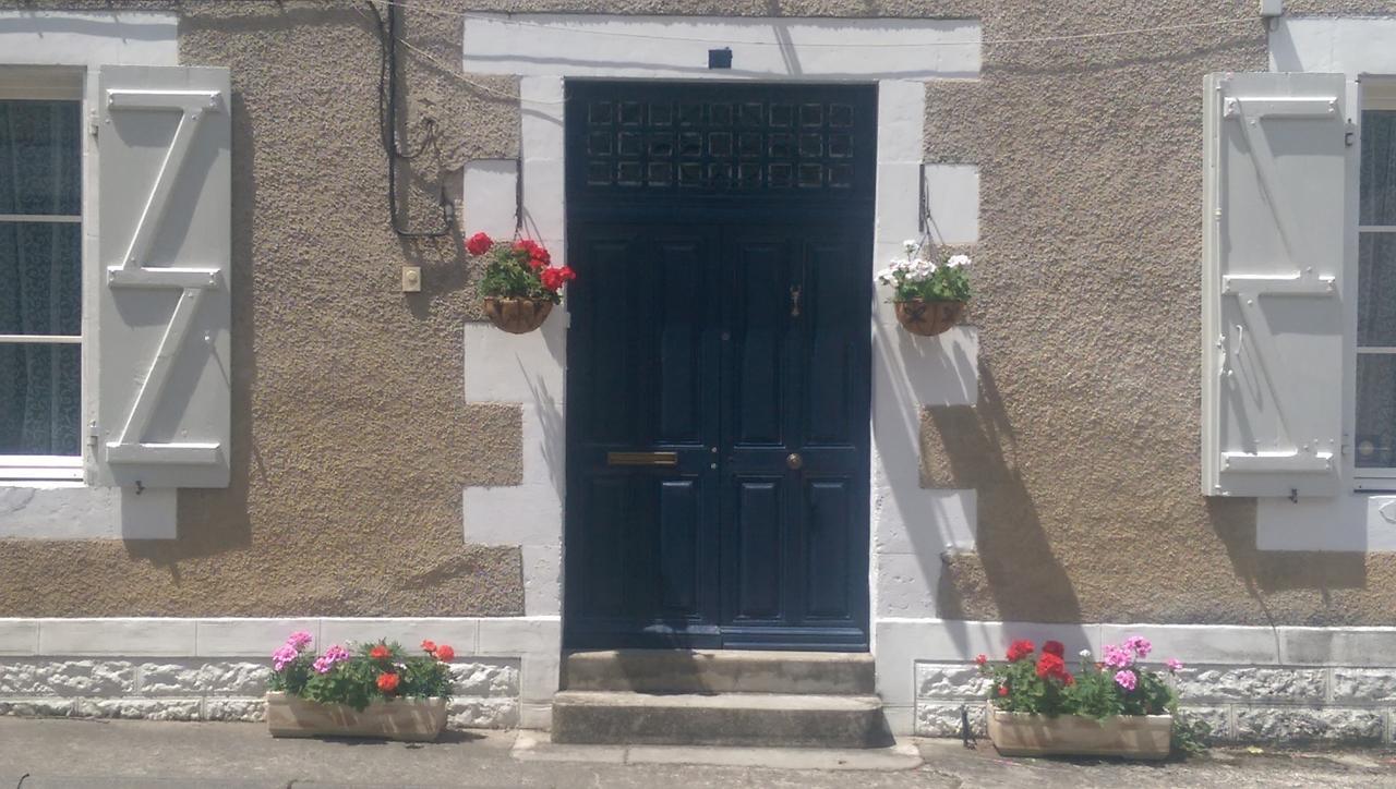 Bed and Breakfast Vingt Grand Rue Champagne-Mouton Экстерьер фото